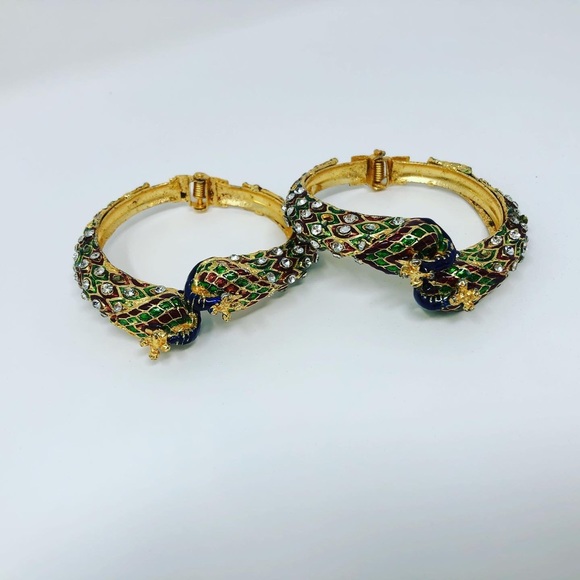 Gold Plated Eastern Jewellery - Picture 5 of 16